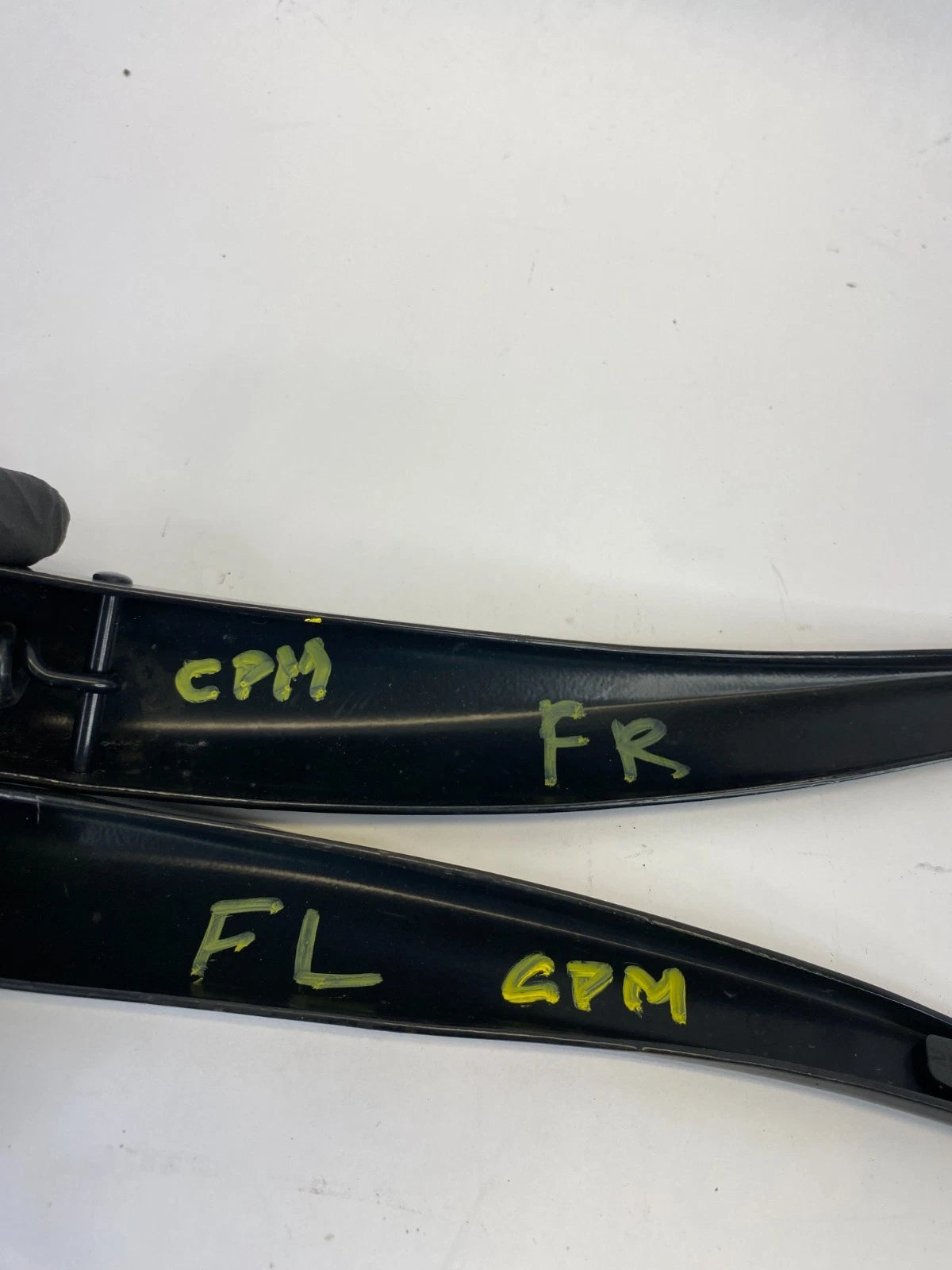 2006-2013 LEXUS IS250 IS350 FRONT WINDSHIELD WIPER ARM LEFT AND RIGHT PAIR SET
