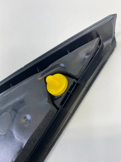 2013-2018 HYUNDAI SANTA FE SPORT REAR LEFT INNER DOOR CORNER MOLDING COVER OEM