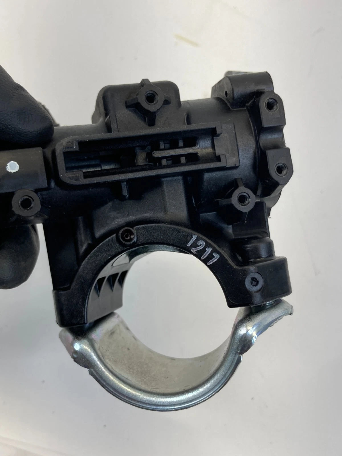 2012-2017 HYUNDAI ACCENT IGNITION SWITCH LOCK CYLINDER & KEY OEM