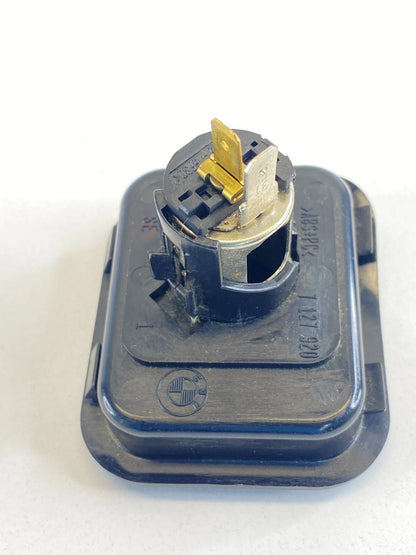 2004-2007 BMW 530I 525I POWER OUTLET PLUG SOCKET ASSEMBLY W/ COVER 7127920 OEM