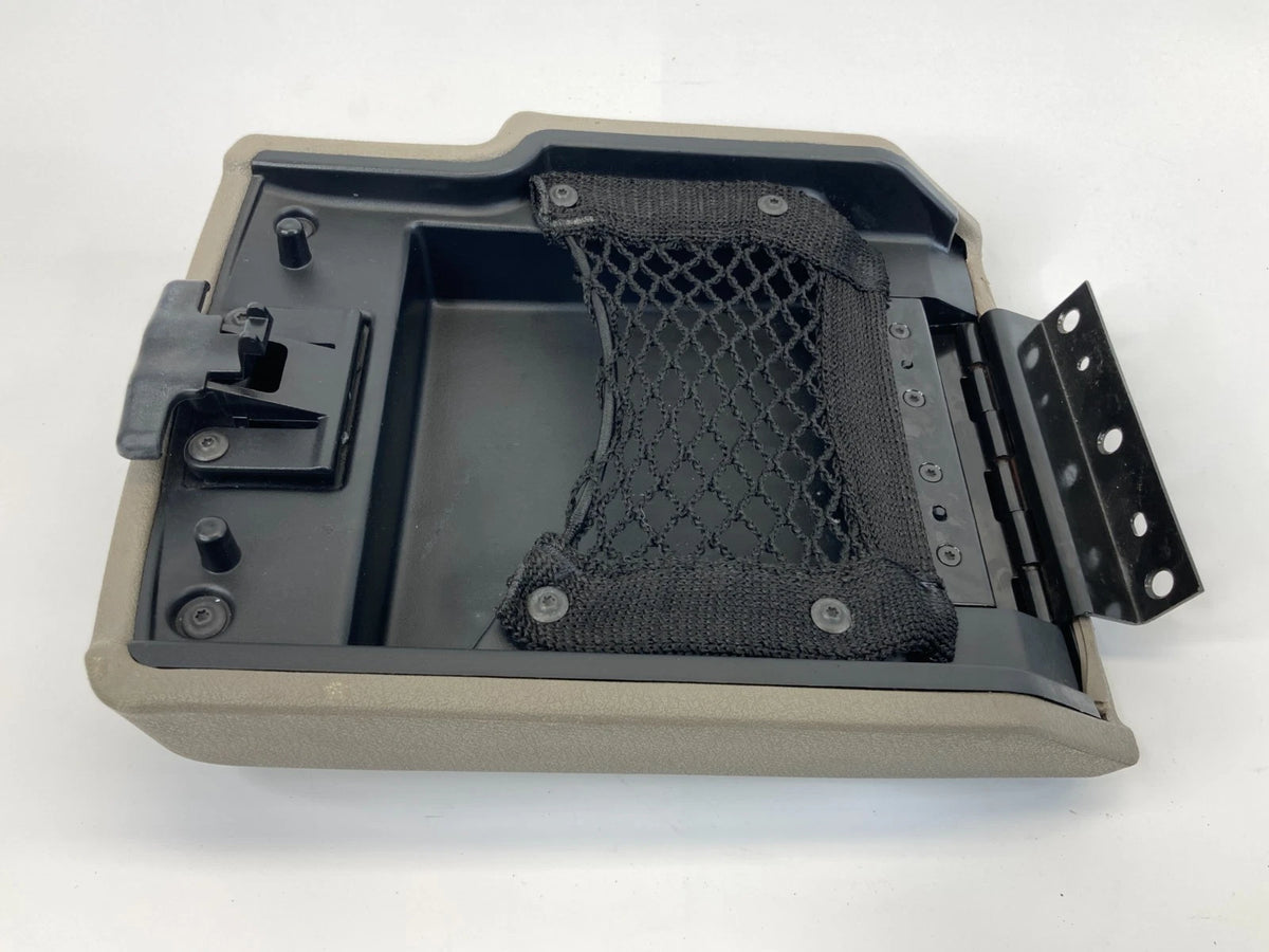 2005-2007 JEEP GRAND CHEROKEE CENTER CONSOLE LID ARMREST ARM REST ASSEMBLY OEM
