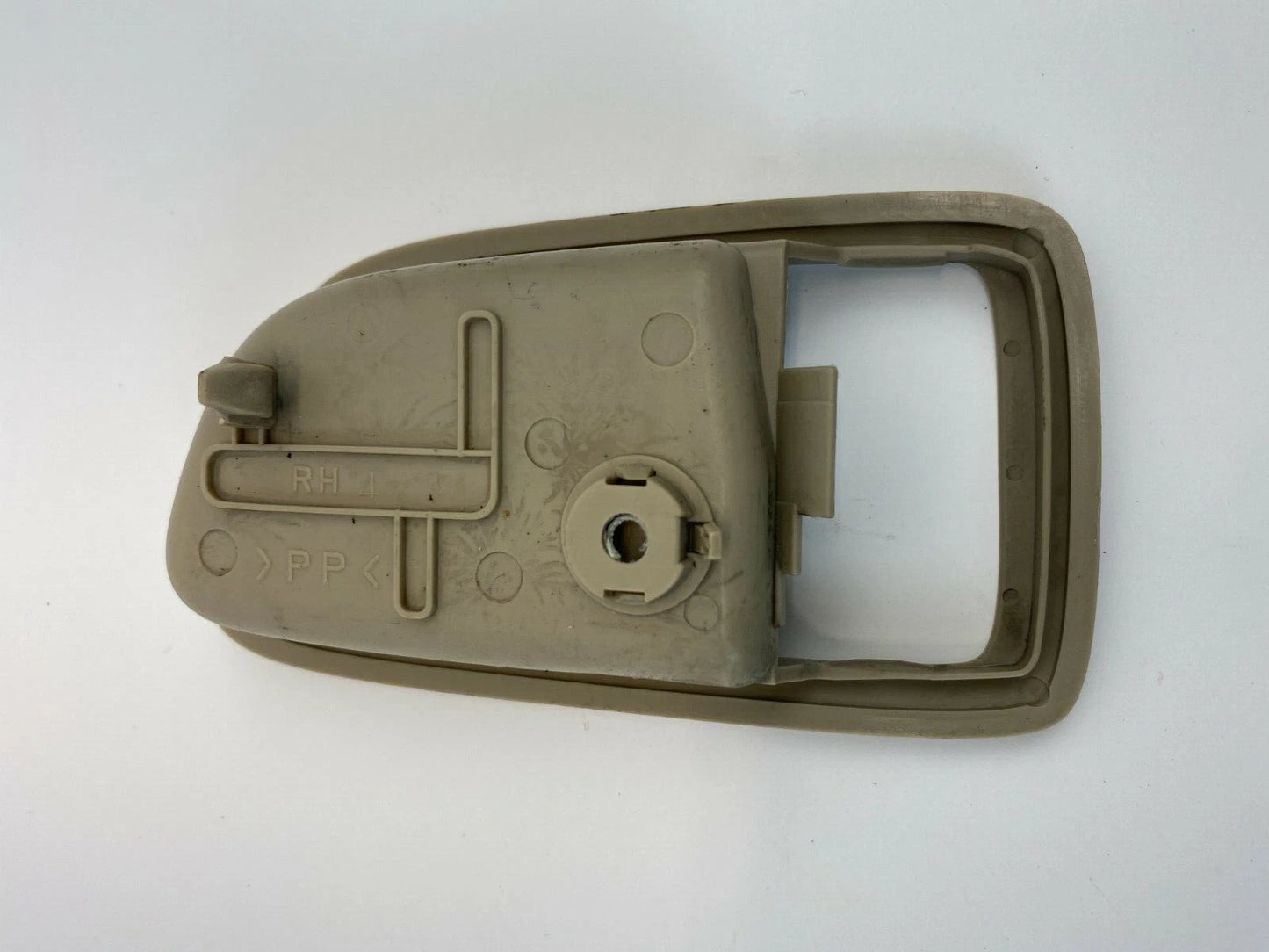 04-09 MAZDA 3 SEDAN REAR RIGHT SIDE INNER DOOR HANDLE BEZEL TRIM COVER RR RH OEM
