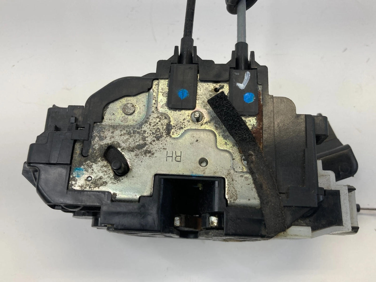 2007-2009 HYUNDAI SANTA FE REAR RIGHT SIDE BACK DOOR LOCK LATCH ACTUATOR C60757A