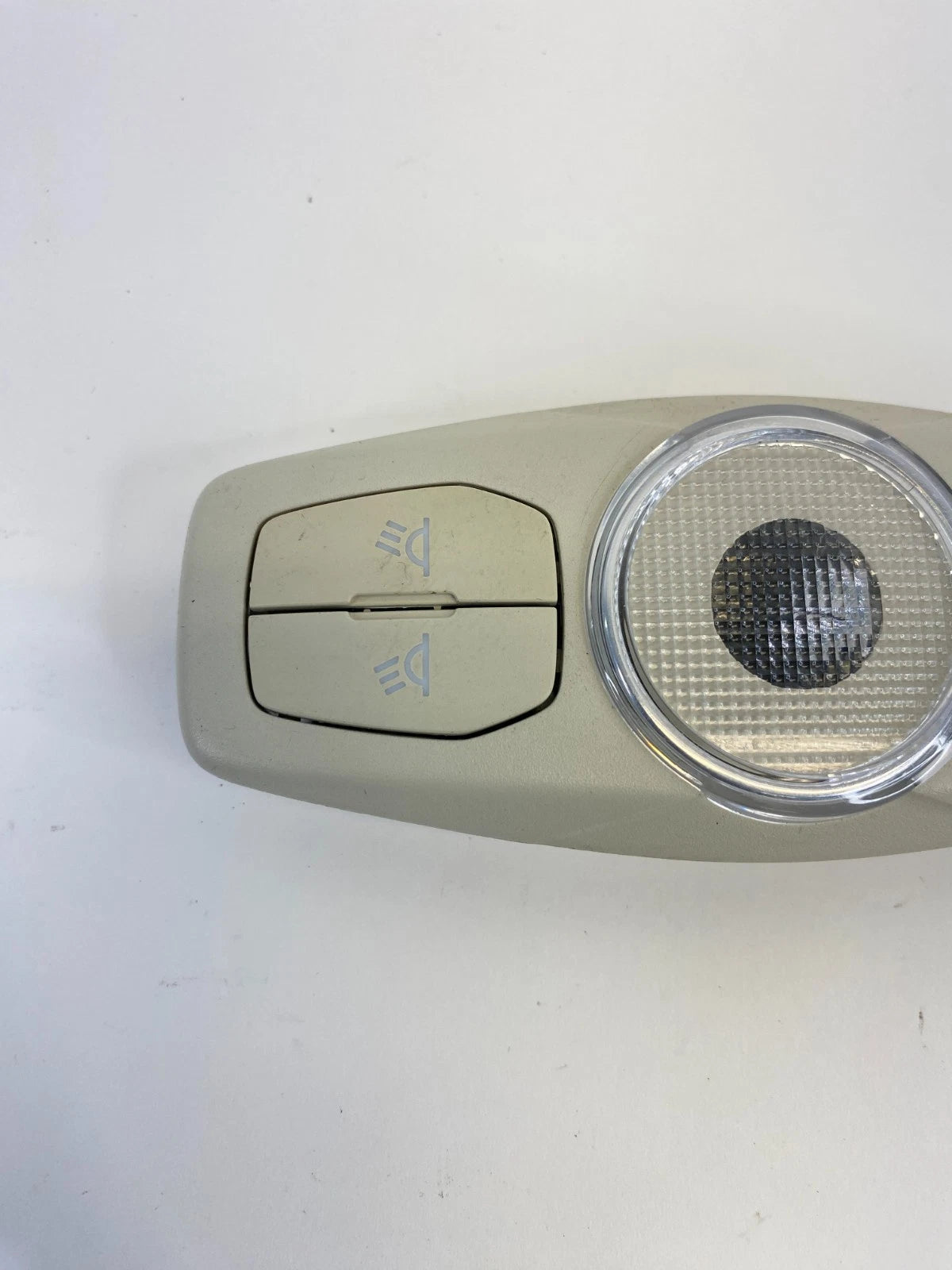 2012-2018 FORD FOCUS SEDAN FRONT ROOF INNER DOME MAP LIGHT LAMP AM51-13K777-AB