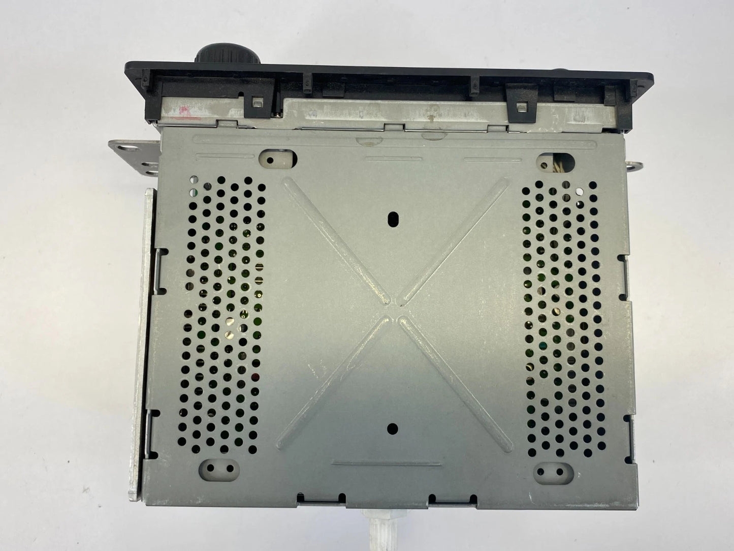 2005-2009 CHEVROLET TRAILBLAZER AM/FM RADIO RECEIVER CD DISC PLAYER 15850275 OEM
