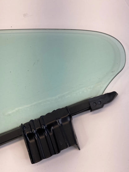 2009-2017 VOLKSWAGEN CC REAR RIGHT DOOR VENT QUARTER WINDOW GLASS 3C8-845-216