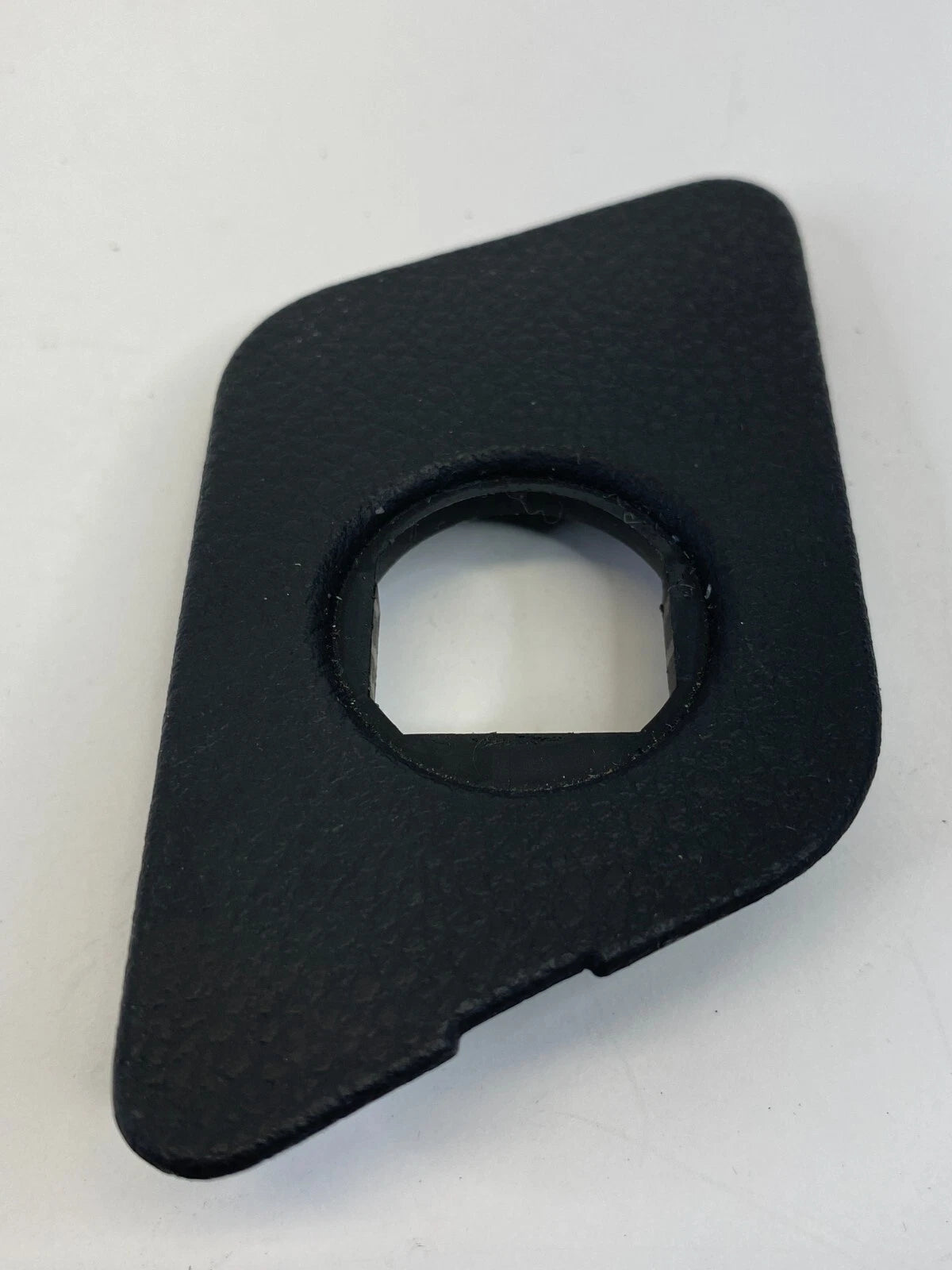 03-07 NISSAN MURANO DASH LEFT SIDE AMBIENT LIGHT SENSOR SWITCH COVER BEZEL OEM