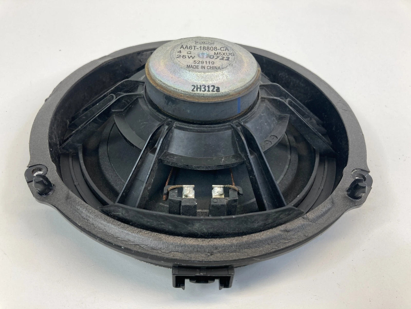 2012-2018 FORD FOCUS REAR LEFT SIDE DOOR AUDIO SPEAKER ASSEMBLY AA6T-18808-CA