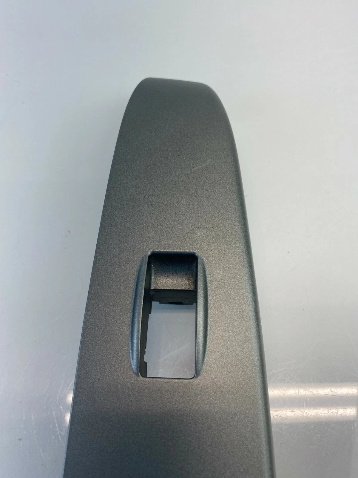 2004-2009 TOYOTA PRIUS REAR LEFT DRIVER DOOR WINDOW SWITCH BEZEL TRIM COVER ONLY
