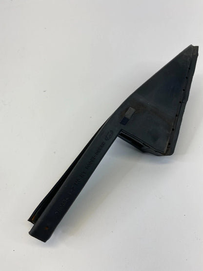 12-17 HYUNDAI ACCENT SEDAN REAR LEFT DOOR EXTERIOR CORNER MOLDING 83830-1R000