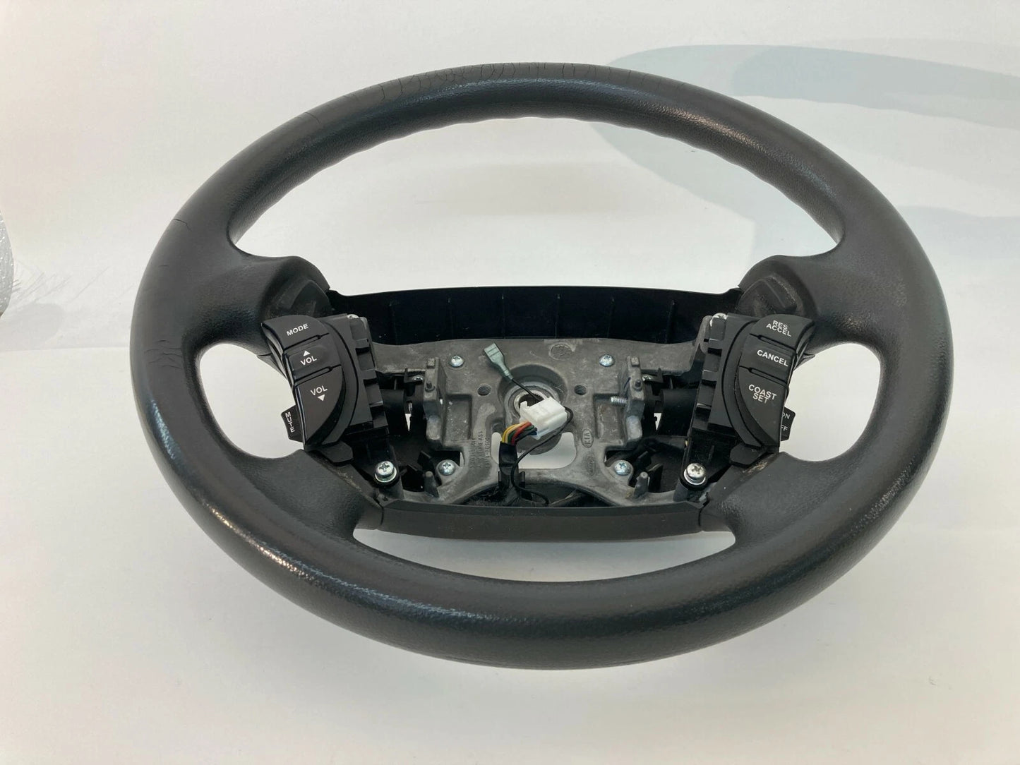 2007-2008 HYUNDAI ENTOURAGE STEERING WHEEL WITH CRUISE SWITCH 56110-2G500 OEM