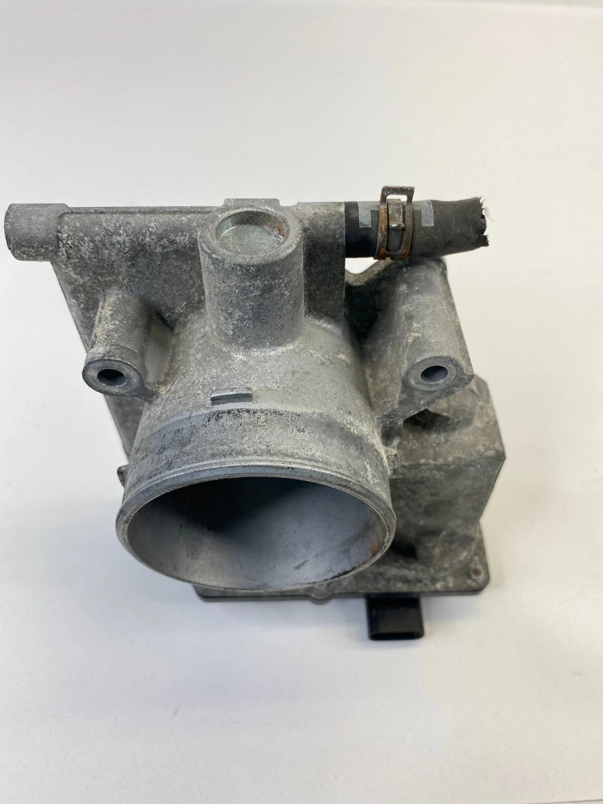 2006-2013 MAZDA 3 MAZDA3 2.0L SEDAN THROTTLE BODY THROTTLE VALVE ASSY L3R413640