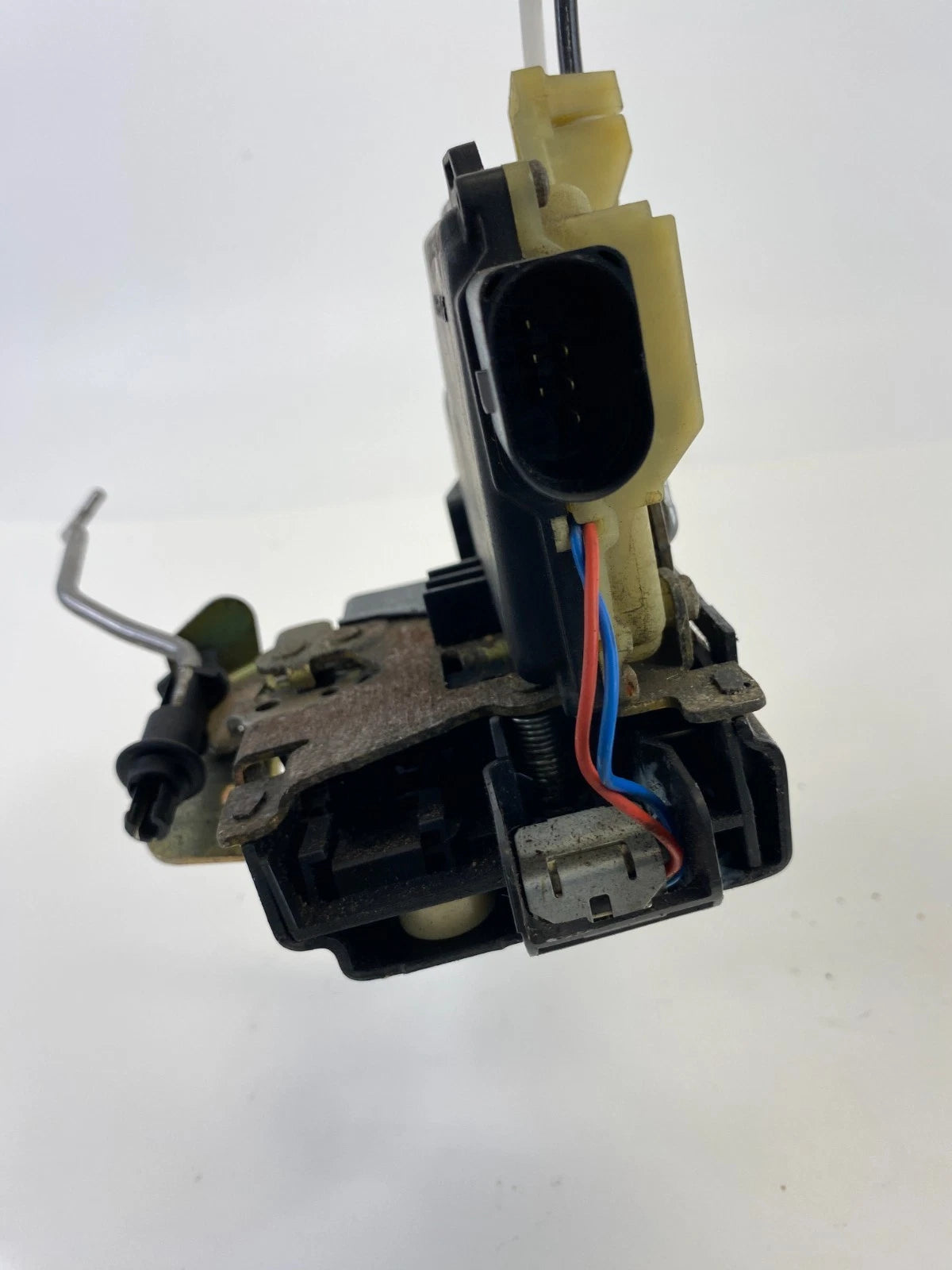 1998-2004 AUDI A6 QUATTRO REAR RIGHT SIDE DOOR LATCH RELEASE ACTUATOR 4B0839016C