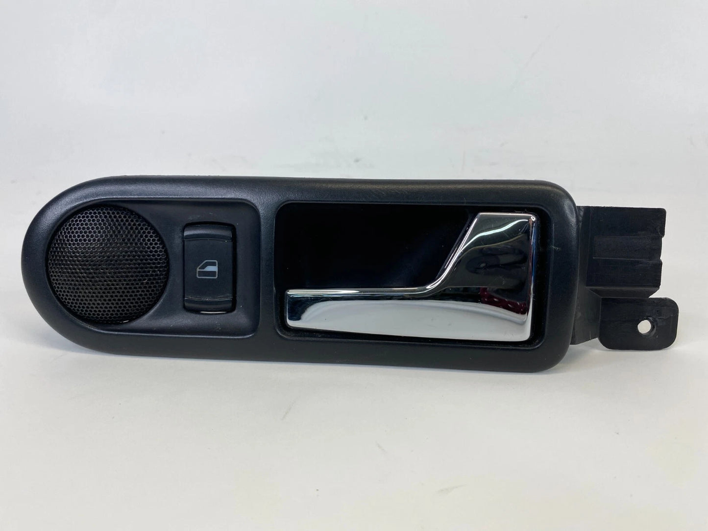 1999-2005 VW JETTA REAR RIGHT PASSENGER INNER DOOR HANDLE TWEETER SPEAKER OEM