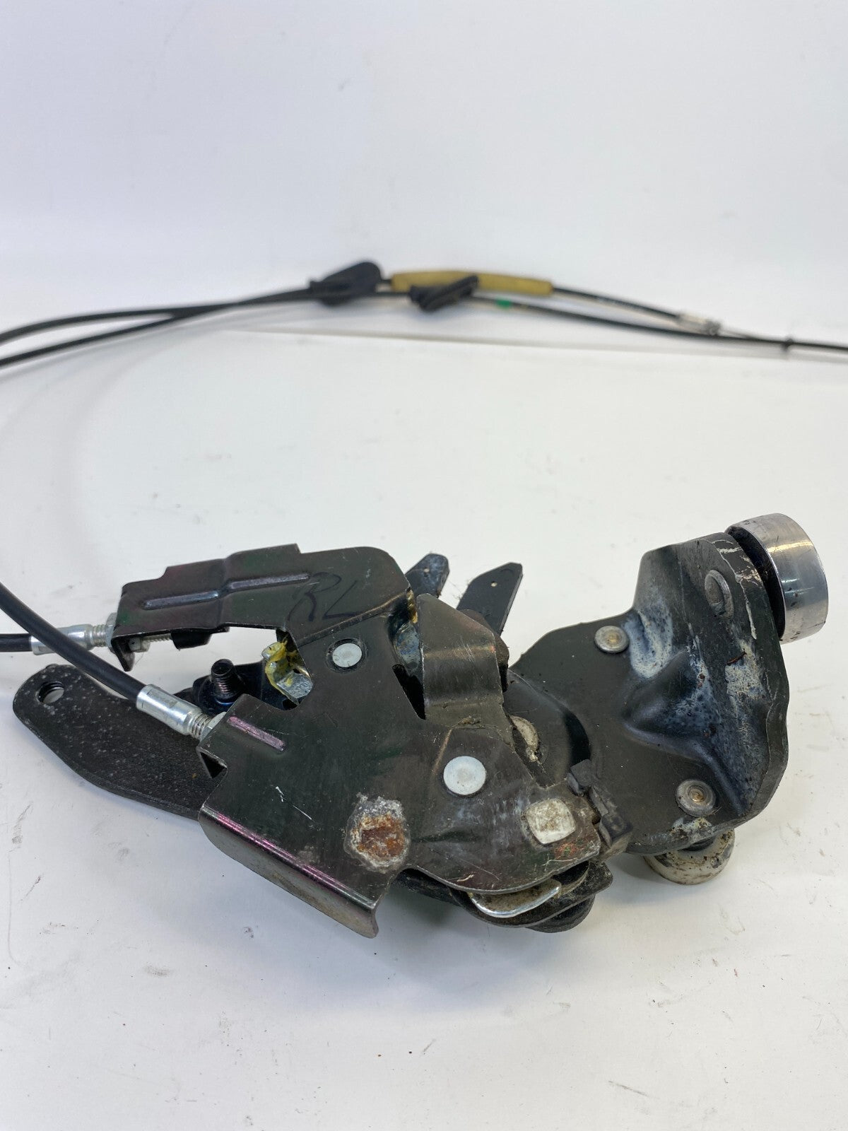 05 06 07 08 09 10 Honda Odyssey Rear Left Side Sliding Door Lower Roller OEM