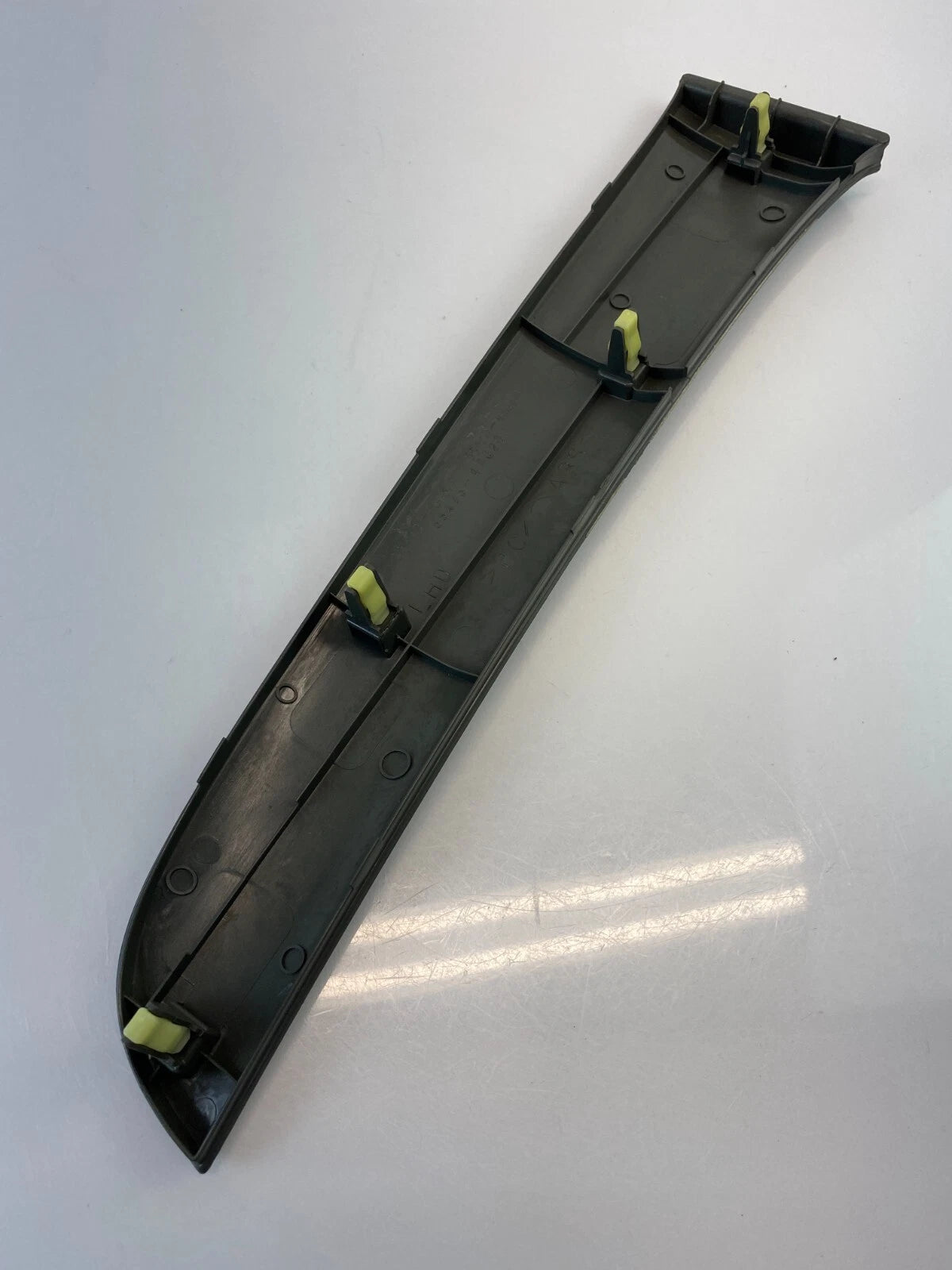 2001-2003 TOYOTA HIGHLANDER RIGHT PASSENGER DASH PANEL TRIM MOLDING BEZEL OEM