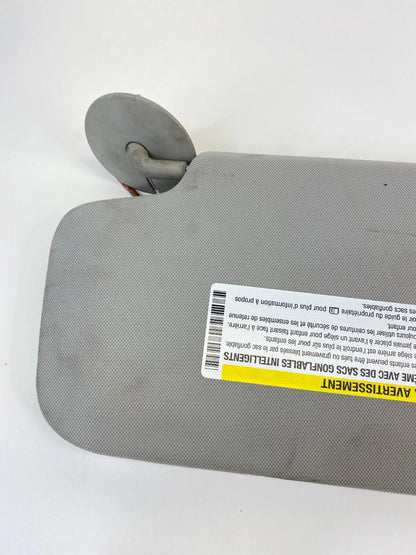 09-17 CHEVY TRAVERSE RH PASSENGER SUN VISOR W/ ILLUMINATED MIRROR GRAY CLOTH OEM