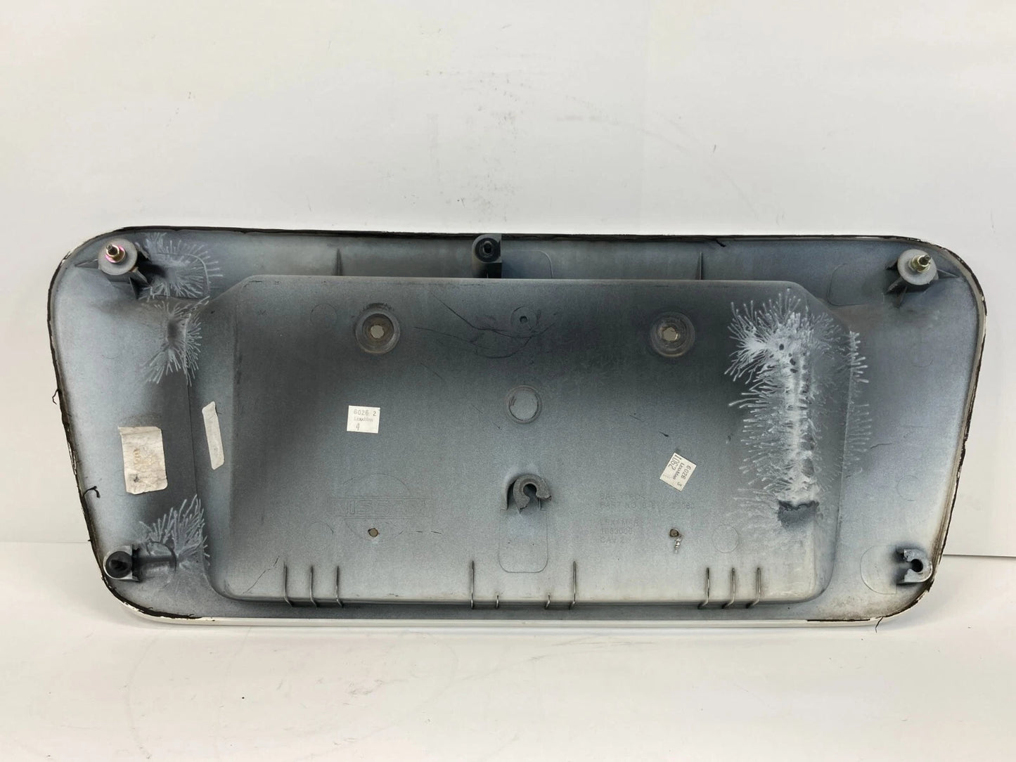 2005 2006 05 06 NISSAN ALTIMA REAR TRUNK LICENSE PLATE HOLDER GARNISH MOLDING