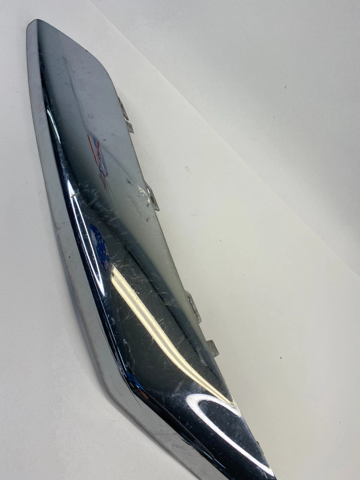 04 05 06 CHRYSLER PACIFICA FRONT LEFT BUMPER MOLDING TRIM PANEL 04857779AA OEM