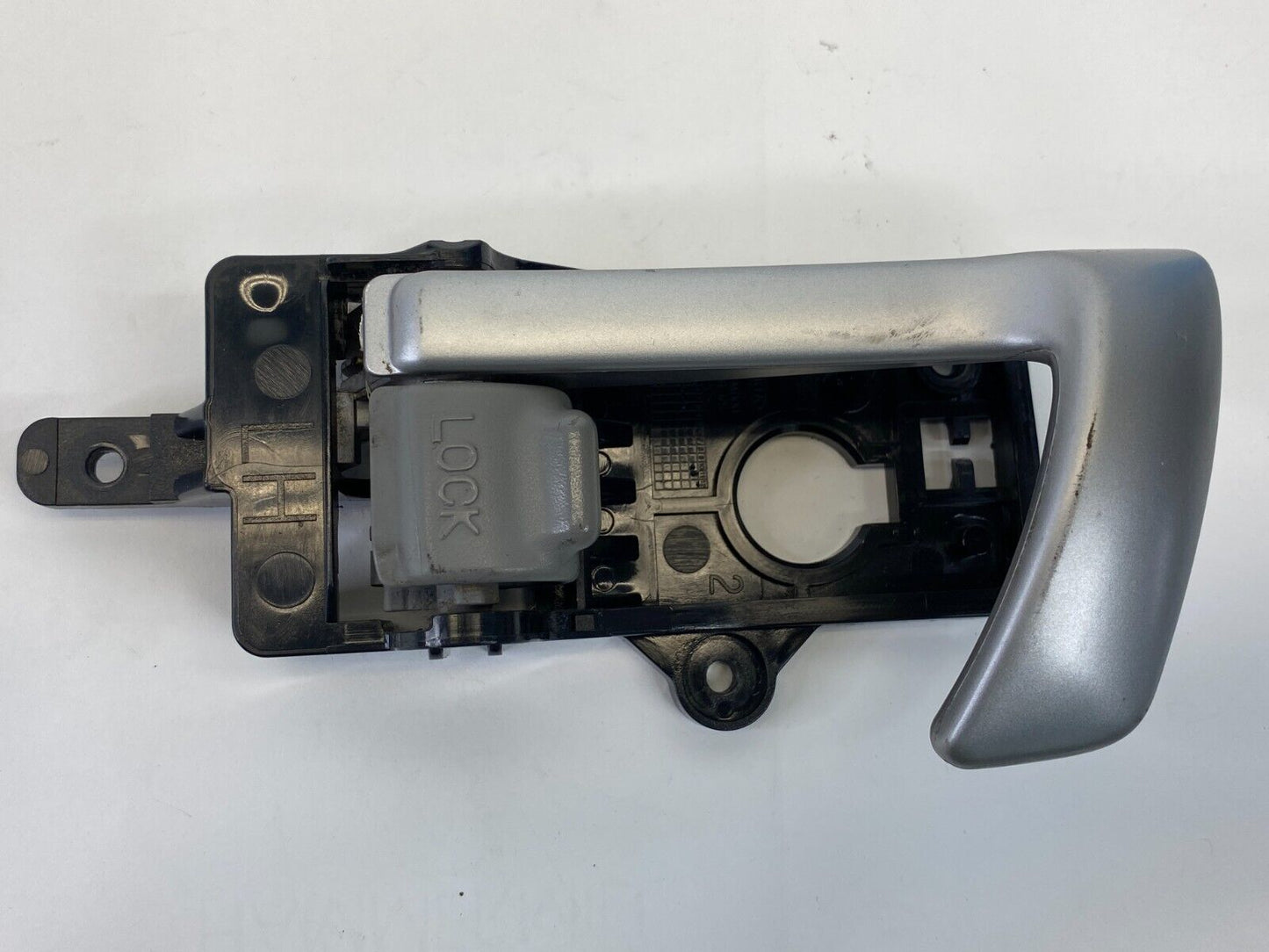 2007-2009 Hyundai Santa Fe Rear Left Back Interior Door Handle 82613-CM000 OEM