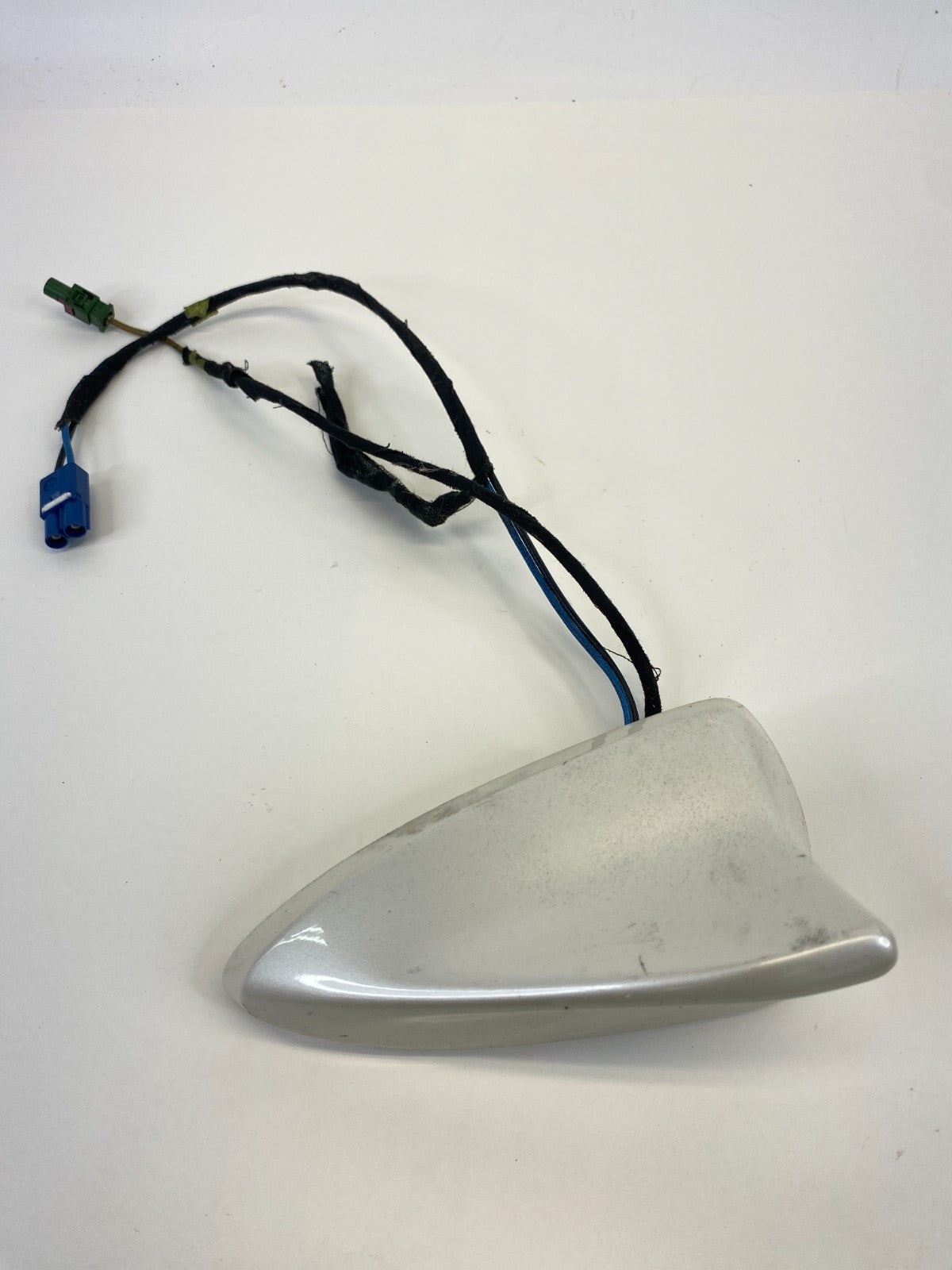 2009 2010 Cadillac CTS Roof Mount Radio Antenna Fin Shark 25931739 OEM