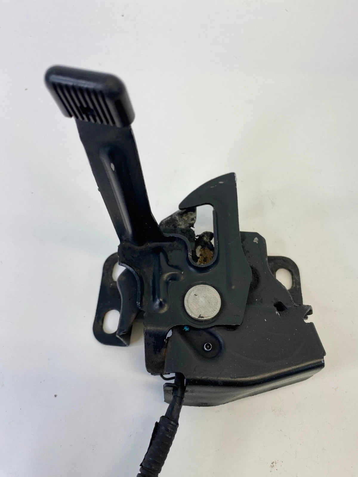 2007-2011 HONDA CR-V CRV FRONT HOOD LOCK LATCH RELEASE ACTUATOR OEM