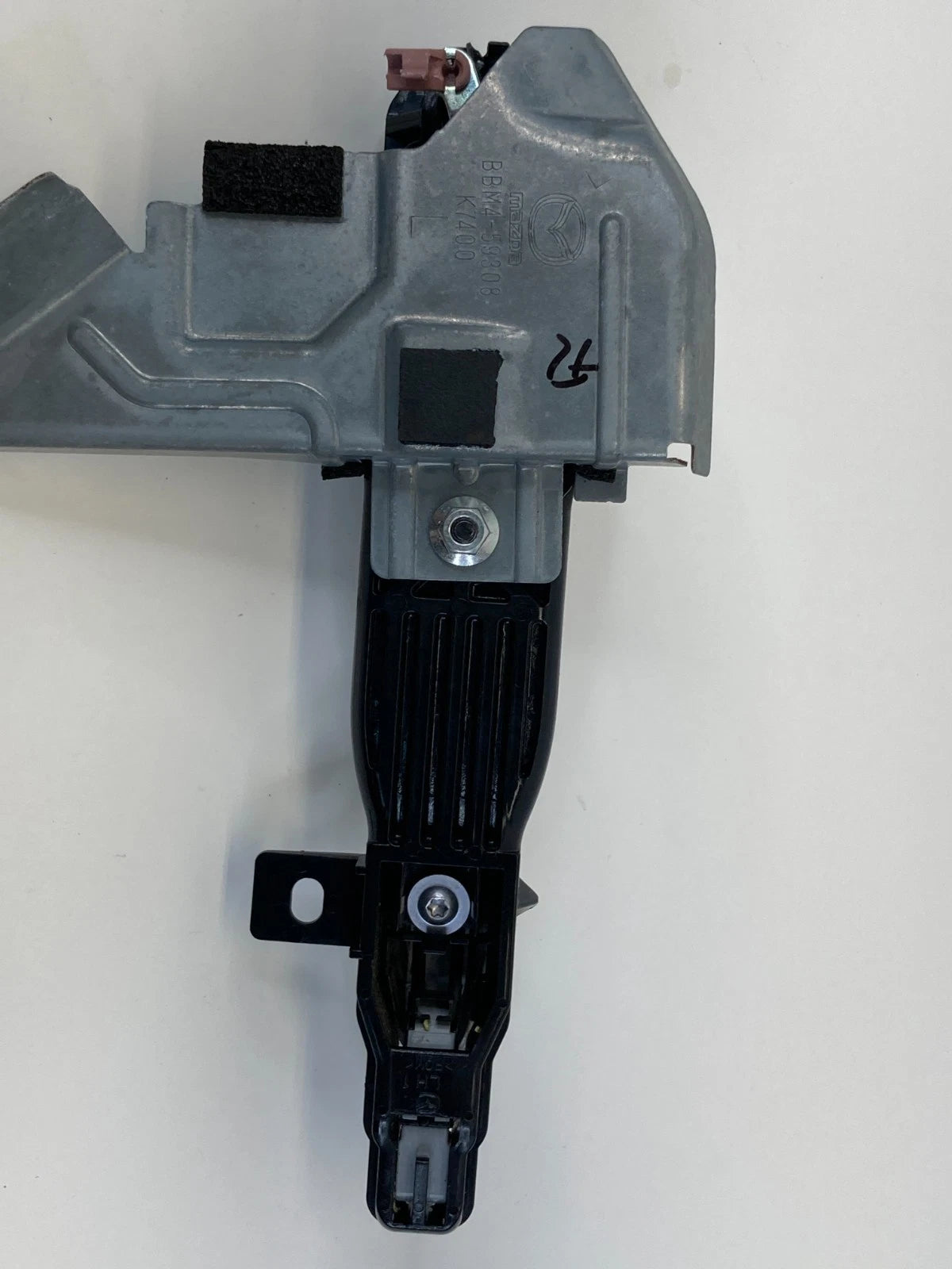 2010-2013 MAZDA 3 FRONT LEFT DRIVER SIDE EXTERIOR OUTER DOOR HANDLE OEM