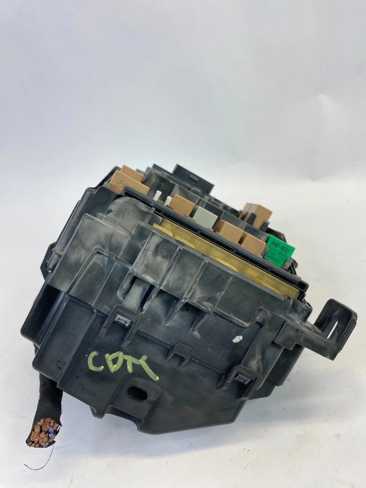 2013 2014 HYUNDAI ELANTRA GT 1.8L ENGINE FUSE RELAY BOX 91237-A5782 KOREA
