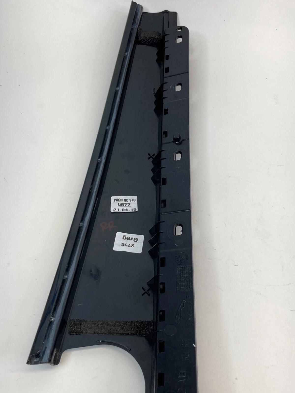 2009-2015 JAGUAR XF REAR RIGHT EXTERIOR B-PILLAR MOLDING TRIM 8X23-F255A62 OEM