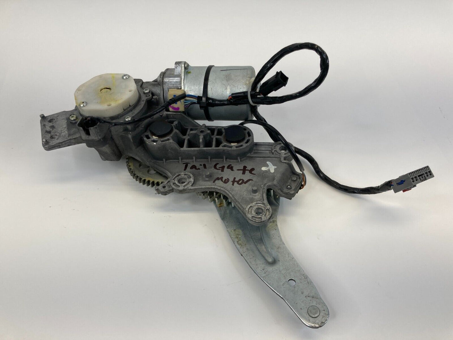 2007-2016 GMC Acadia Power Assisted Trunk Lid Motor Actuator Assembly OEM