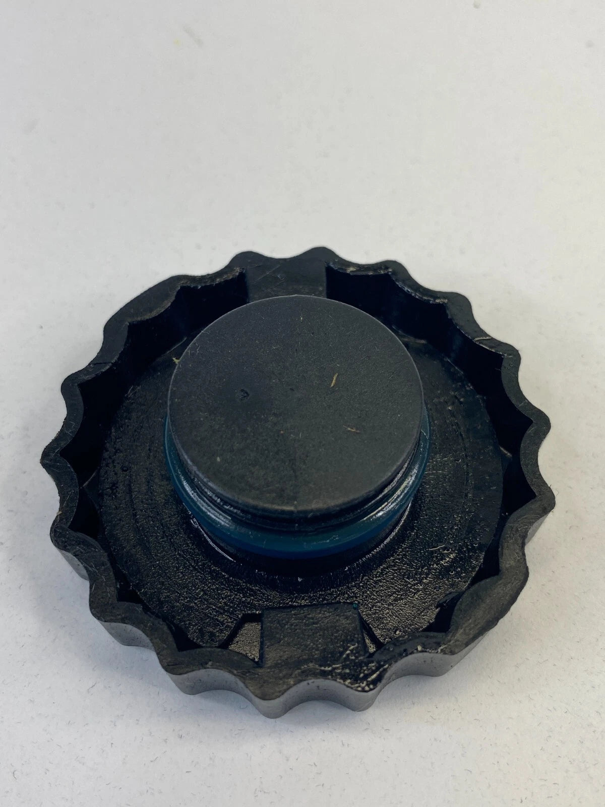 08 09 10 CHRYSLER TOWN & COUNTRY POWER STEERING FLUID RESERVOIR TANK COVER CAP