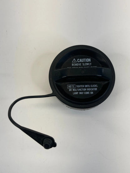 2001-2003 LEXUS RX300 3.0L 24V A/T FUEL FILLER GAS TANK COVER CAP OEM