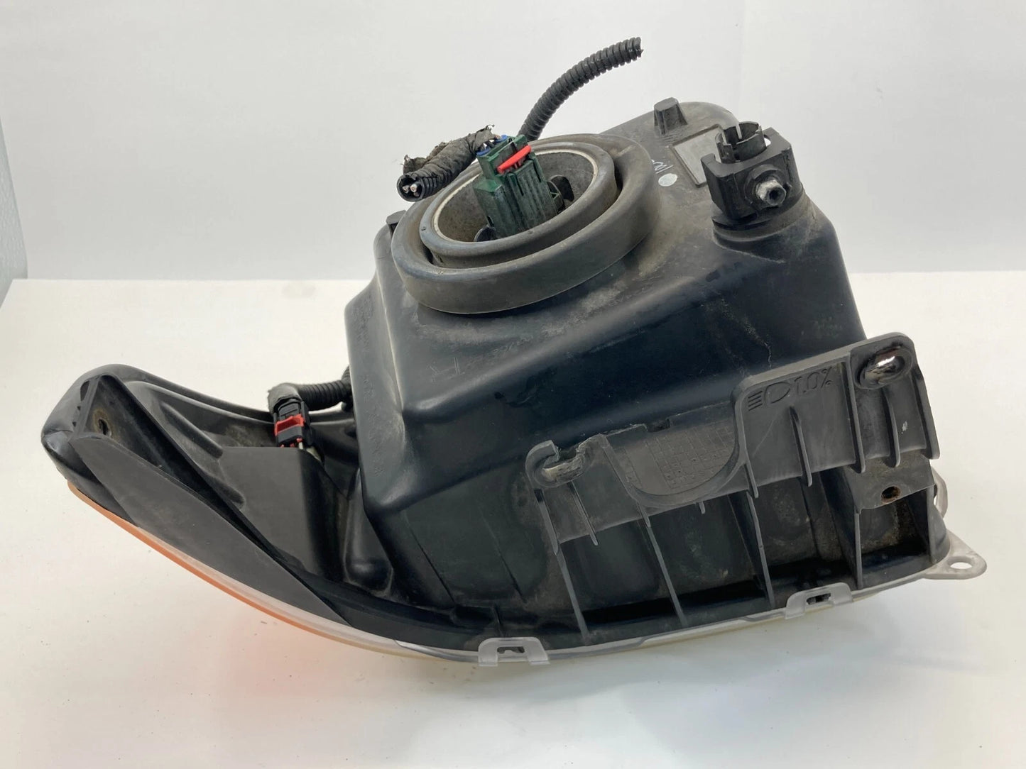 2007-2011 DODGE NITRO FRONT RIGHT PASSENGER SIDE HEADLIGHT HEAD LIGHT LAMP OEM