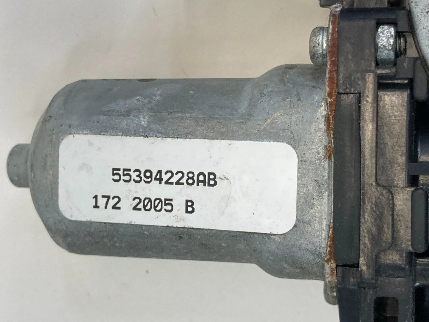 2005 05 JEEP GRAND CHEROKEE REAR RIGHT SIDE DOOR WINDOW MOTOR 55394228AB OEM