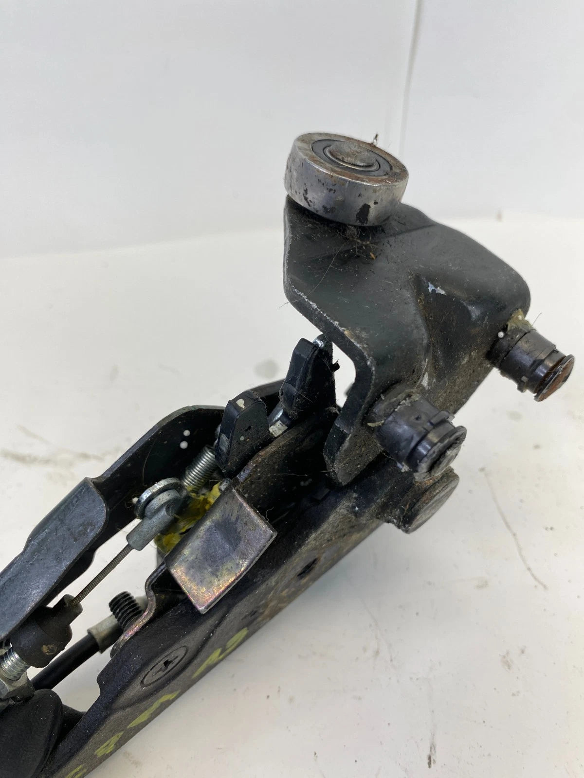 2005-2010 HONDA ODYSSEY RIGHT REAR SLIDING DOOR LATCH LOCK ACTUATOR ROLLER OEM
