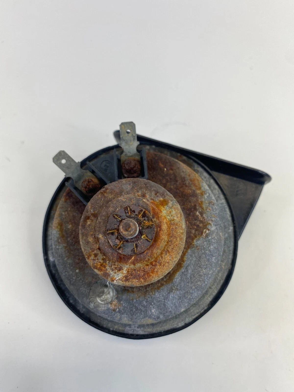 2008-2012 JEEP LIBERTY HORN LOW TONE PITCH ALARM SIREN SIGNAL E30055306 OEM