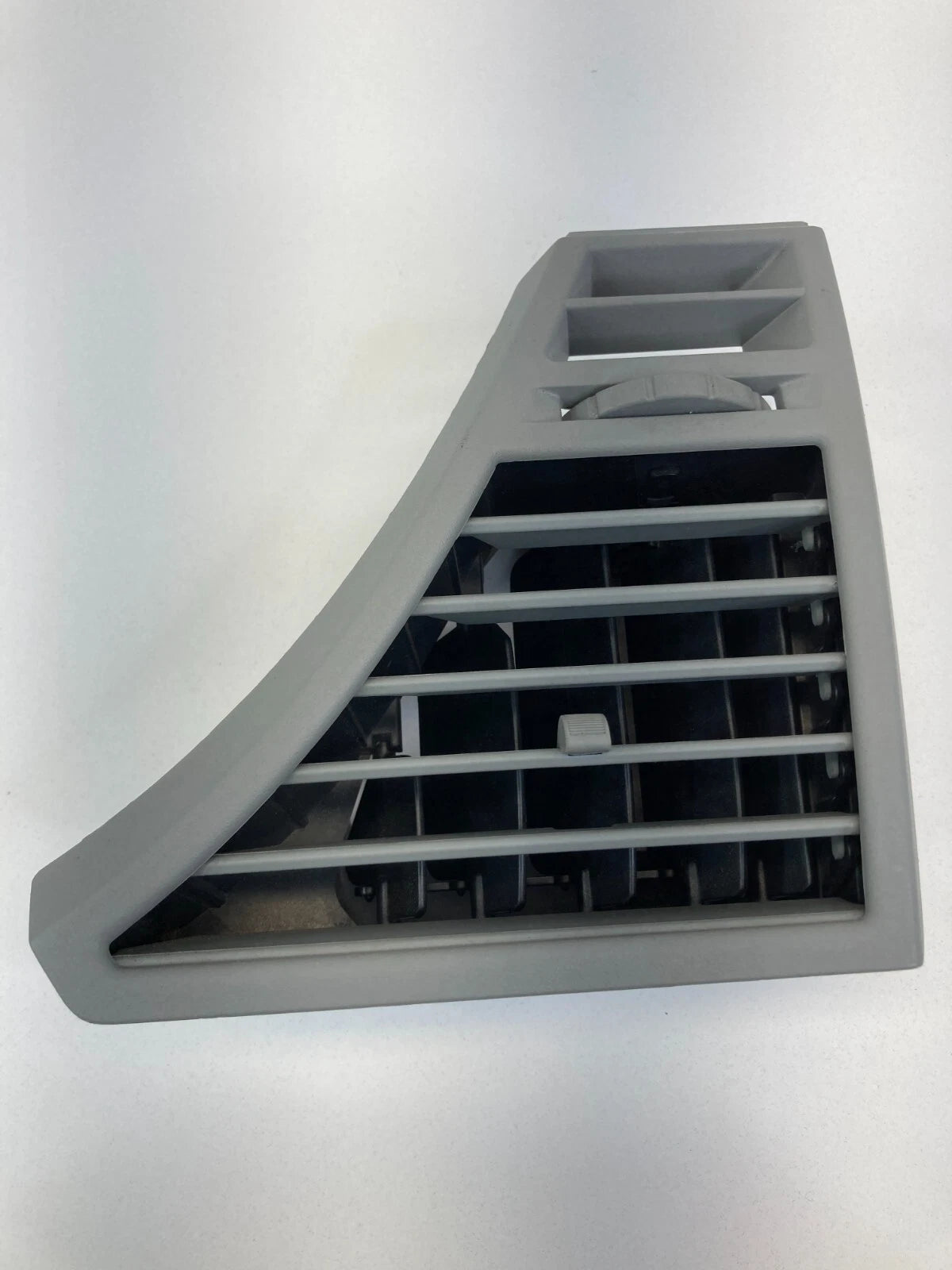 2007 2008 CHRYSLER SEBRING FRONT RIGHT AC AIR VENT OUTLET 1AM68TRMAC OEM