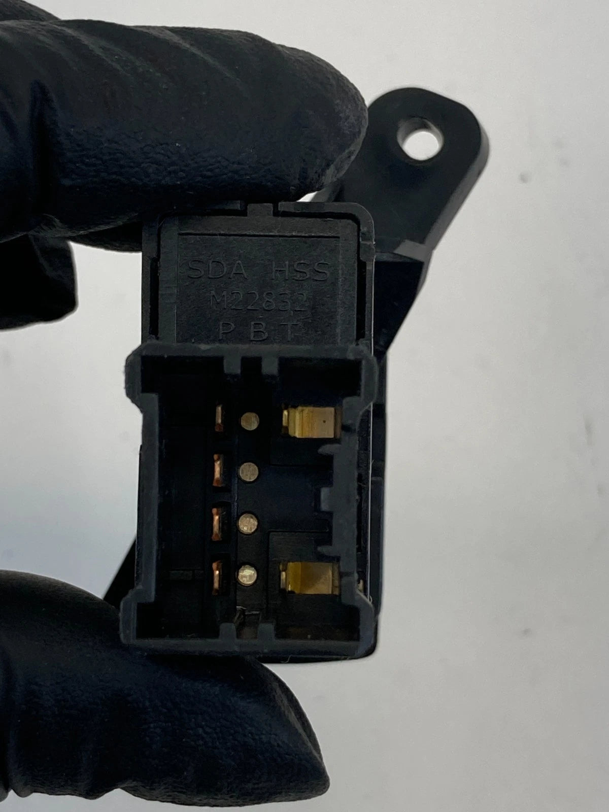 07-13 ACURA MDX LEFT DRIVER SIDE HEATED SEAT SWITCH CENTER CONSOLE M33138 2 OEM