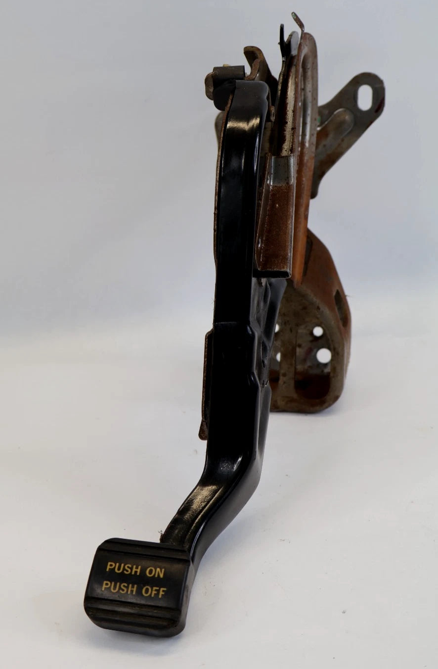 2007-2011 HONDA CR-V FOOT EMERGENCY PARKING BRAKE RELEASE PEDAL ASSY OEM