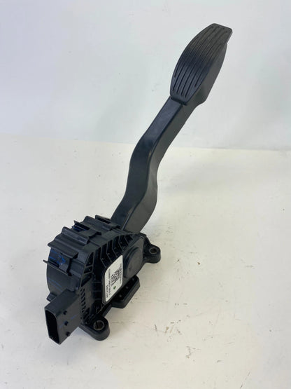 2012-2019 Fiat 500 1.4L AT Accelerator Gas Pedal 68073429AB OEM