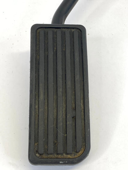 2001-2005 HONDA CIVIC 1.7 A/T ACCELERATOR GAS PEDAL WITH BRACKET MOUNT OEM