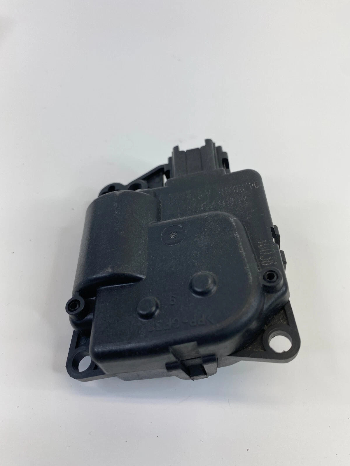 2009-2014 VOLKSWAGEN ROUTAN HVAC A/C HEATER BLEND DOOR FLAP ACTUATOR M8679001