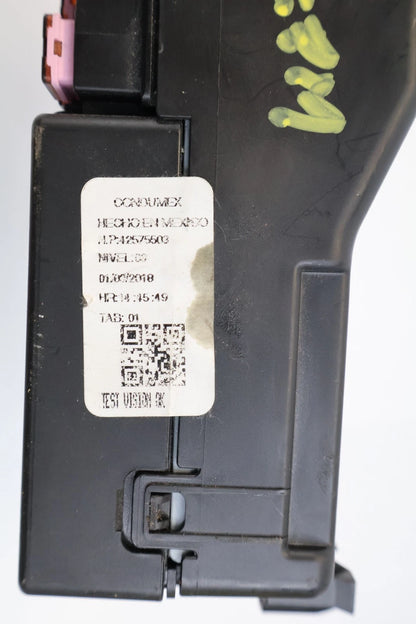 17 18 CHEVY CRUZE 1.4L INTERIOR CABIN FUSE BOX RELAY JUNCTION BLOCK 13367497 OEM