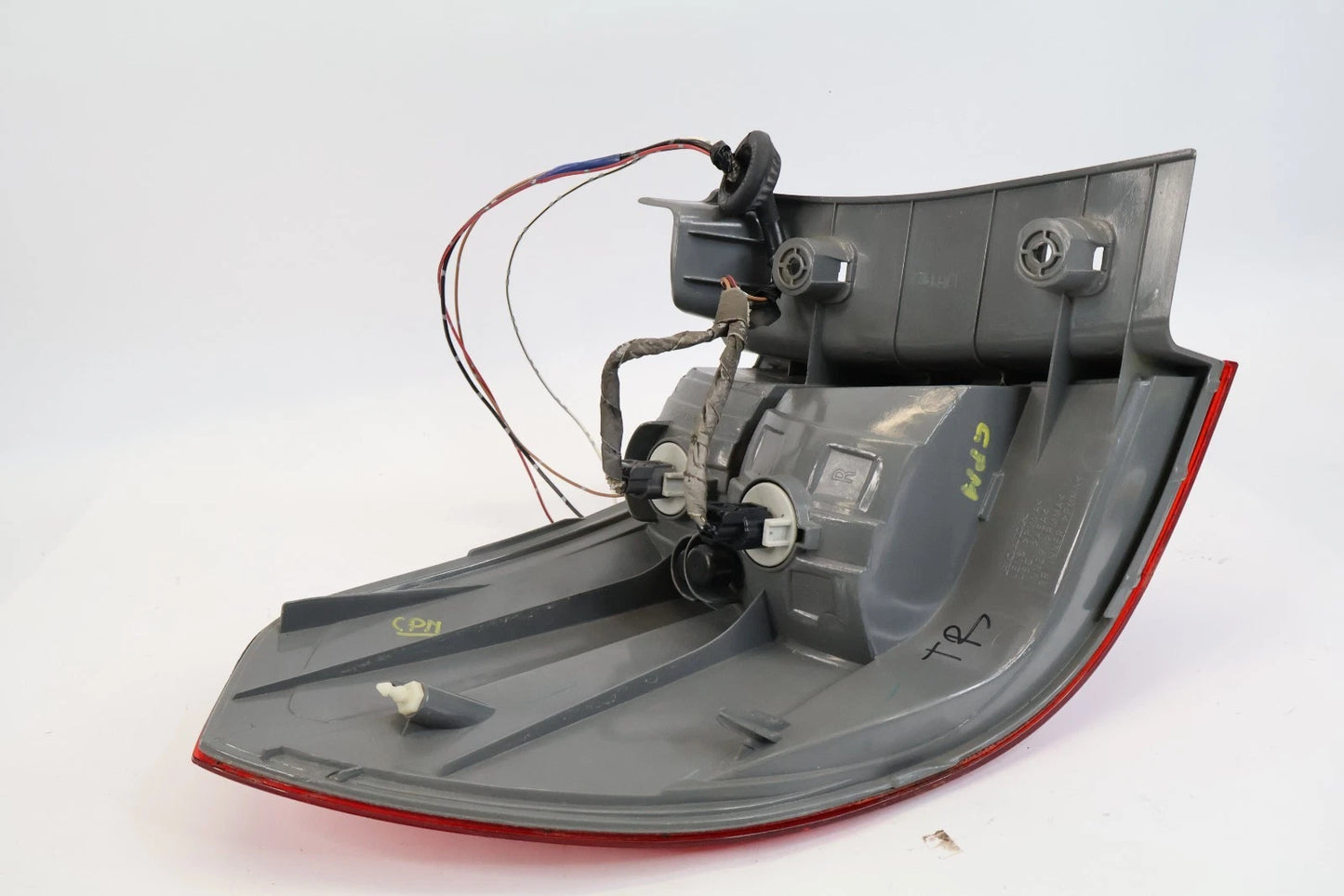 2005 2006 2007 HONDA ODYSSEY REAR RIGHT PASSENGER OUTER TAILLIGHT TAIL LAMP OEM