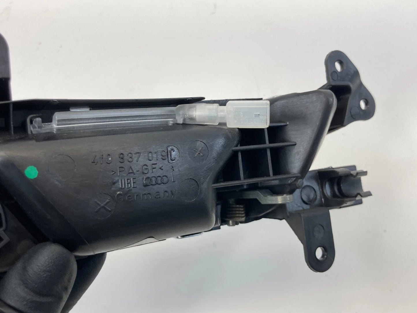 2006-2011 AUDI A6 FRONT LEFT DRIVER SIDE INNER DOOR HANDLE W/TWEETER 4F0837019C