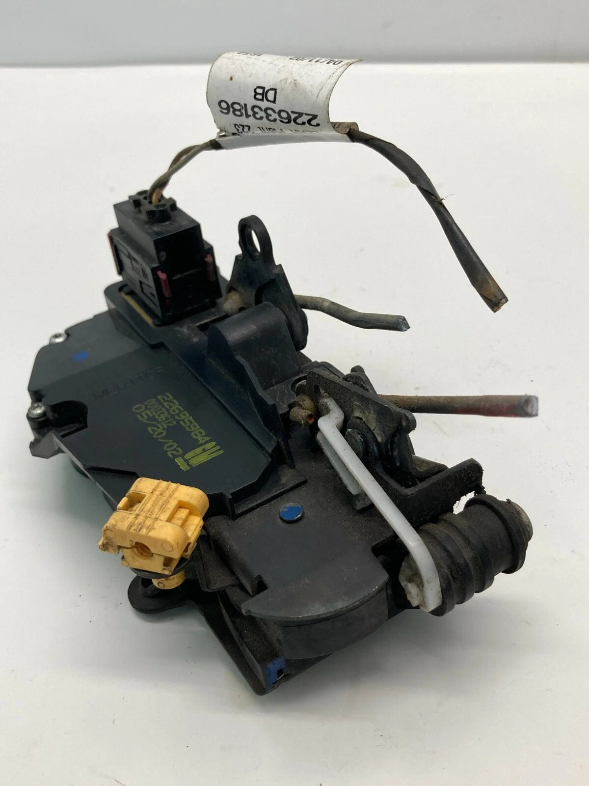 2003 SATURN VUE REAR RIGHT PASSENGER SIDE DOOR LOCK LATCH ACTUATOR 22695984 OEM