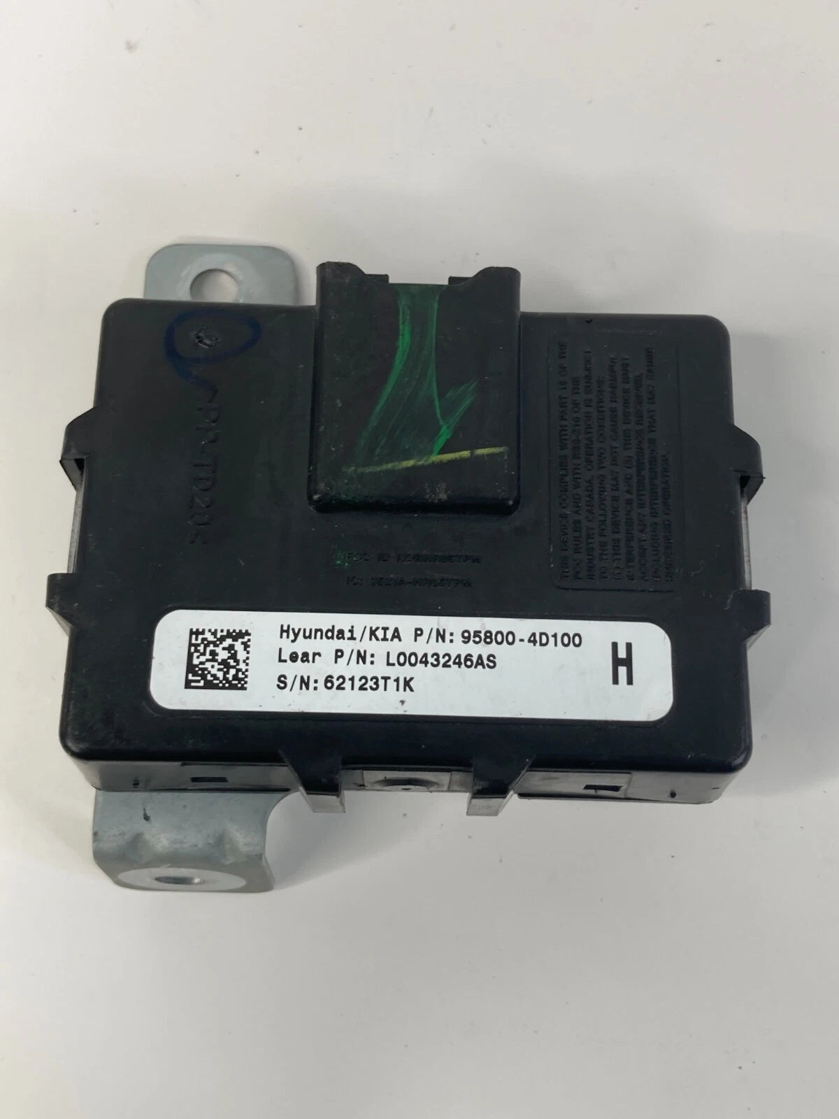 07 08 HYUNDAI SANTA FE TIRE ENTOURAGE PRESSURE CONTROL MODULE TPMS 95800-4D100