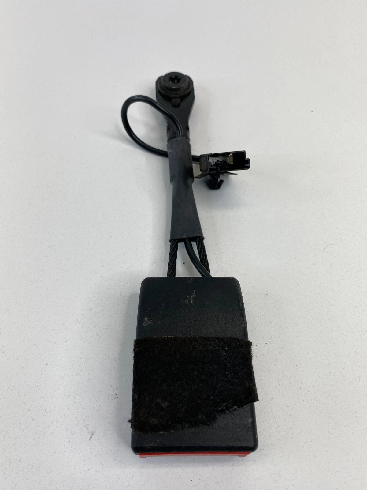 2011 BUICK REGAL FRONT RIGHT PASSENGER SEAT BELT BUCKLE END 13327470 OEM