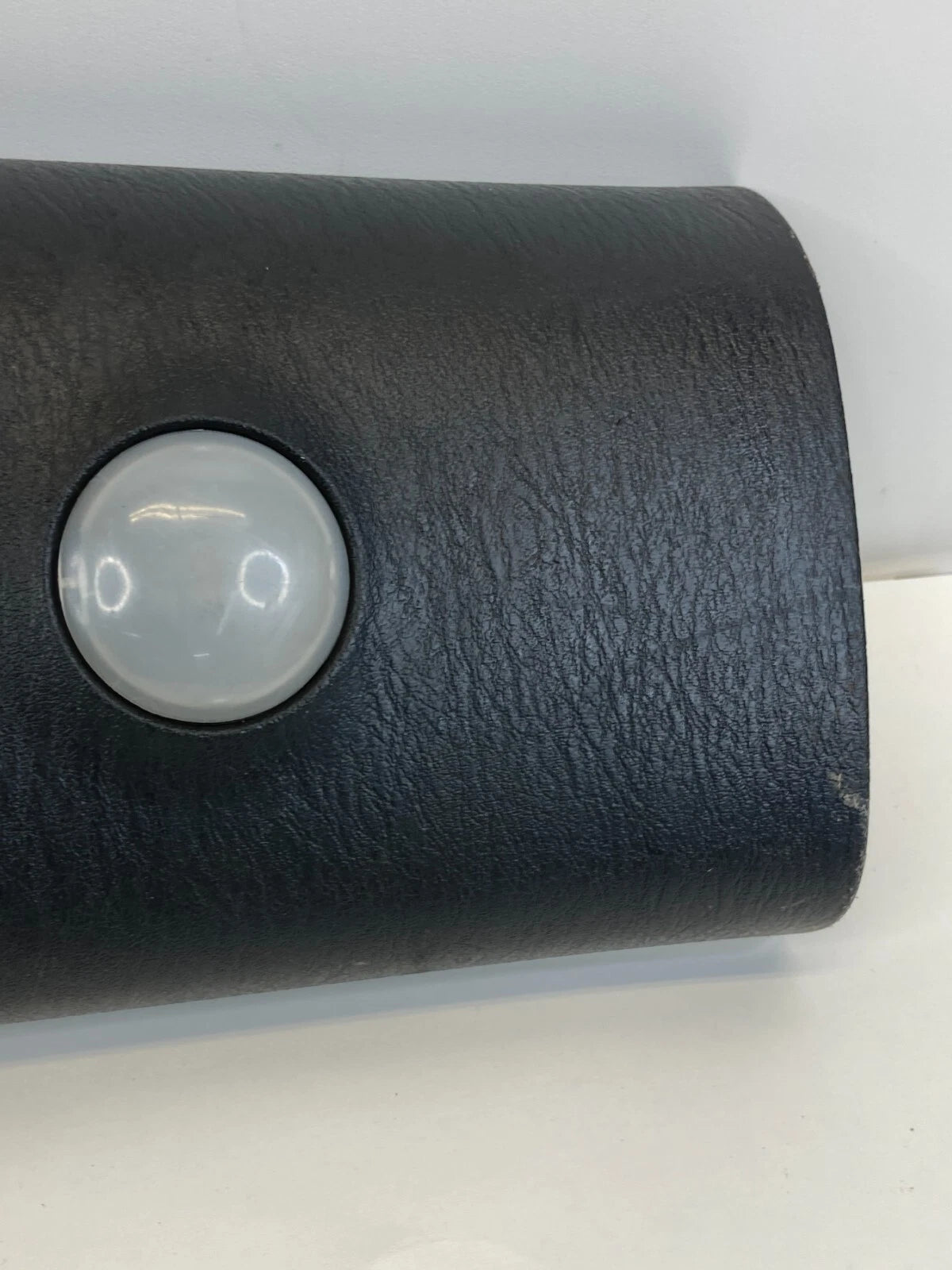 2005 05 CHRYSLER PT CRUISER CONVERTIBLE ROOF CENTER ROLL BAR COVER WITH LAMPS