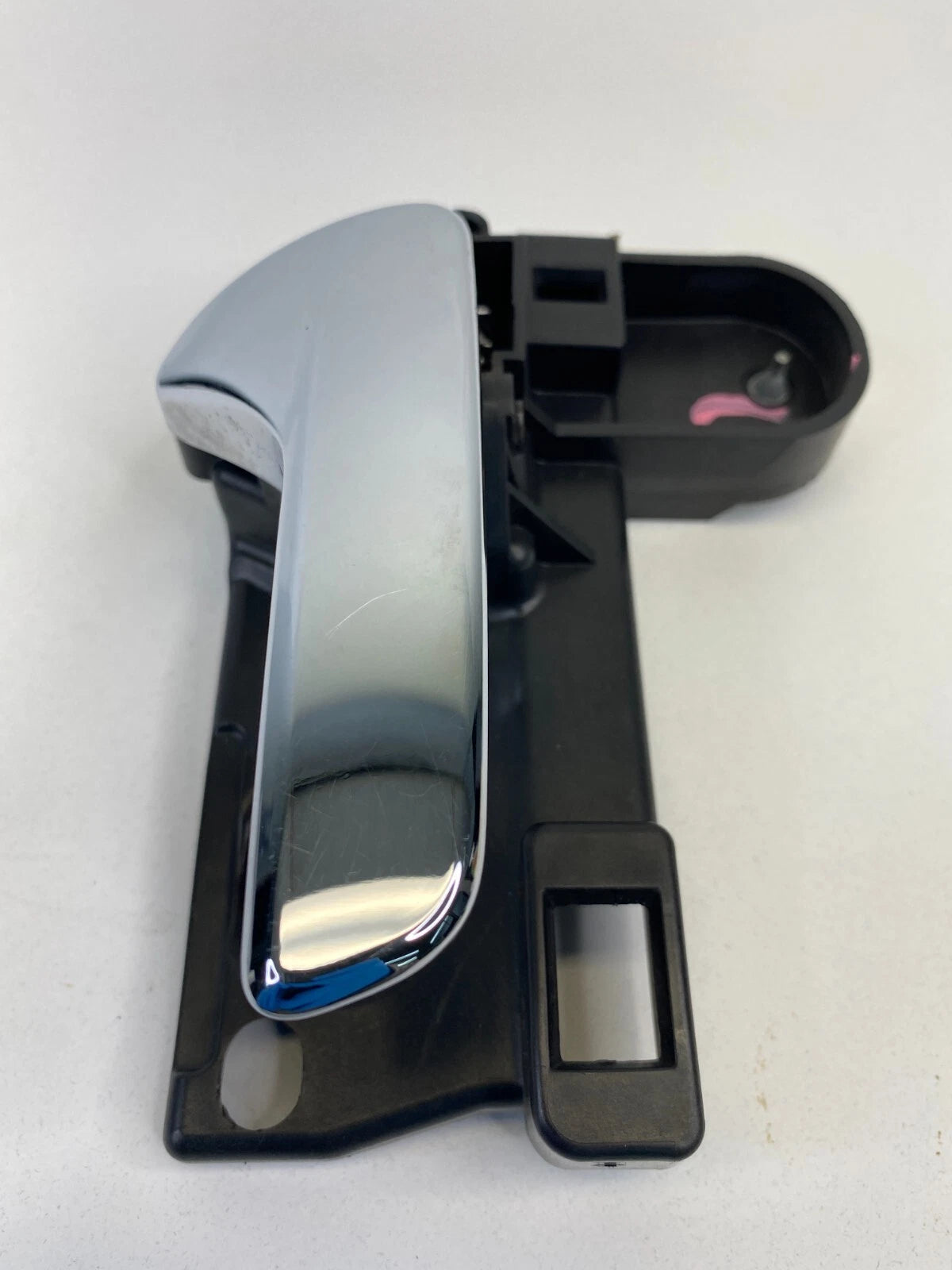 2011-2020 DODGE JOURNEY REAR RIGHT SIDE INTERIOR DOOR HANDLE 937072 OEM
